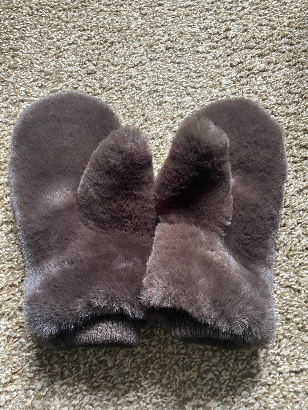 Gertex Plush Brown Faux-Fur Women's Mittens